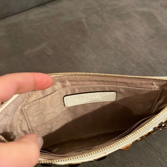 NWOT Michael Kors Pyramid Stud Zip Clutch